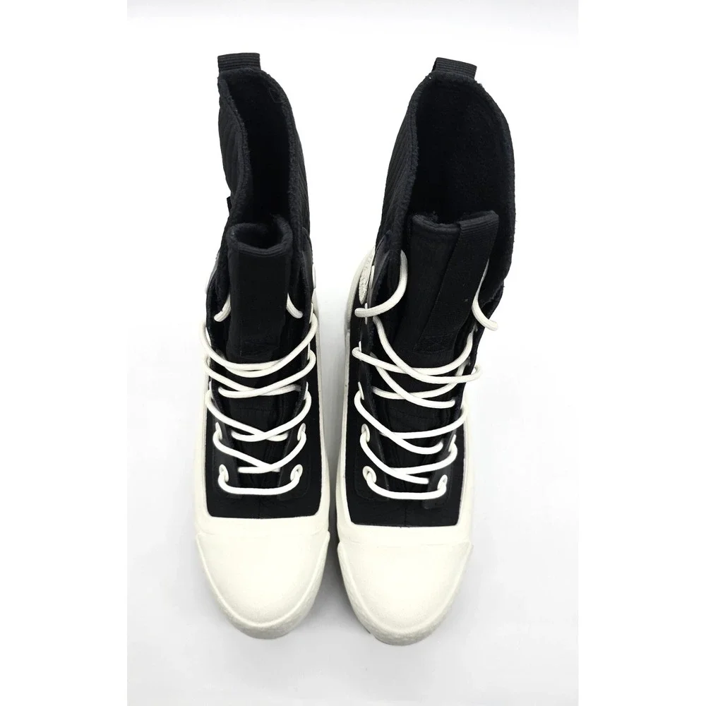 Converse Chuck Taylor All Star Waterproof Lugged Hi Black White Unisex NWOB